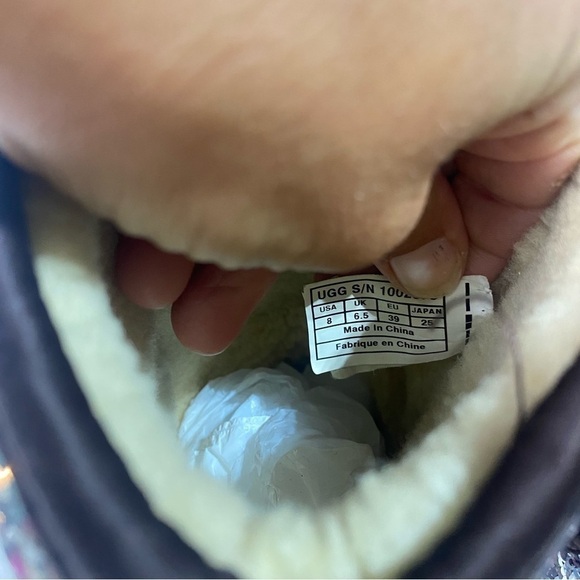 Ugg Australia fuschia pink silver reversible sequin boots size 8 - Picture 9 of 12